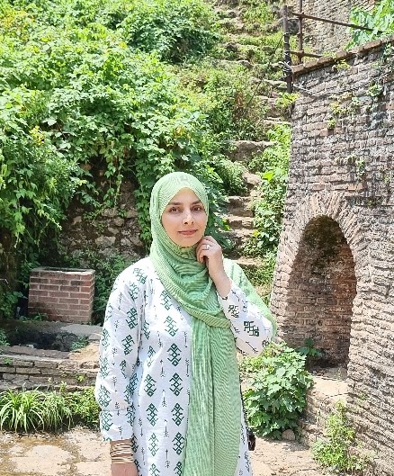 پگاه عباسی آزاد